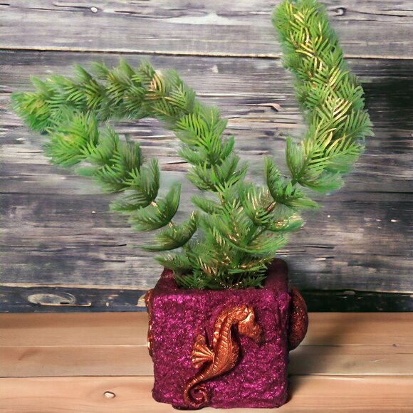 Aquarium Decoration - Purple Sea Animals with Tall Green Plants. - Picture 3 of 7